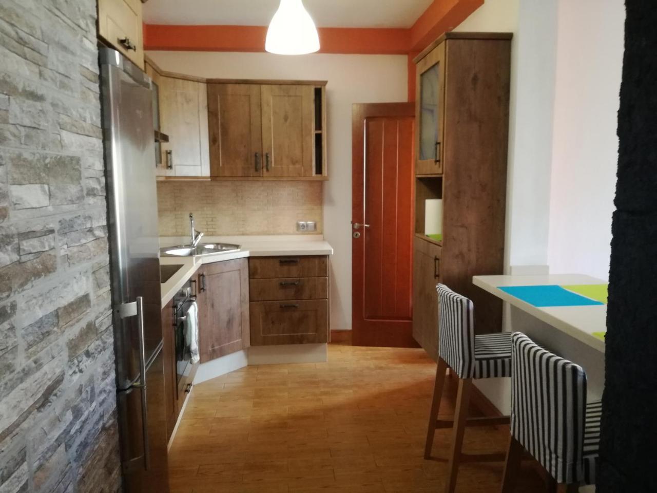 Surfhouse Hostel Famara Caleta De Famara Екстериор снимка