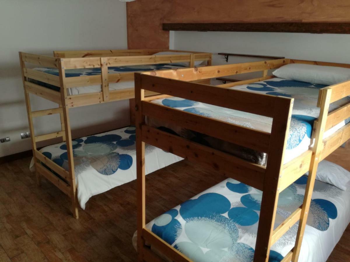 Surfhouse Hostel Famara Caleta De Famara Екстериор снимка